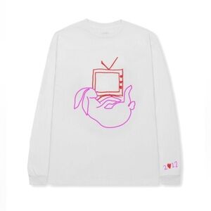 Medium Harry Styles Love on Tour 2022 White Bunny TV Long Sleeve T-Shirt